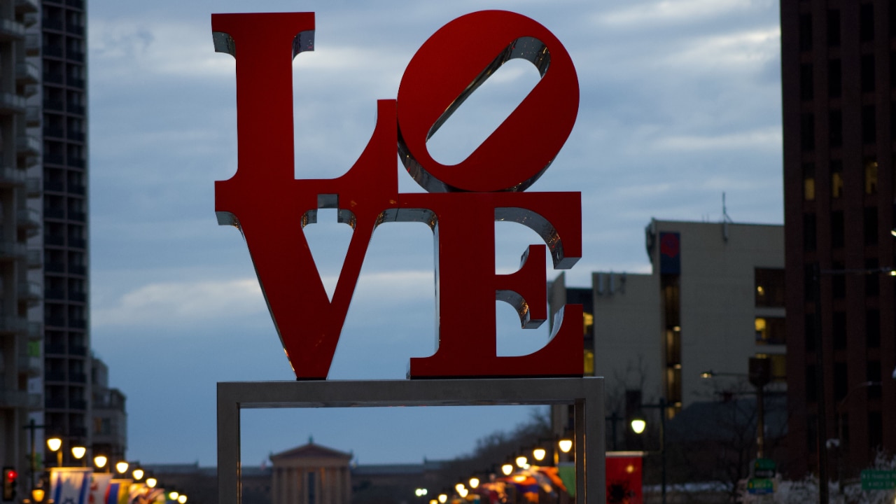 Picture of the Love sign in Philadelphia