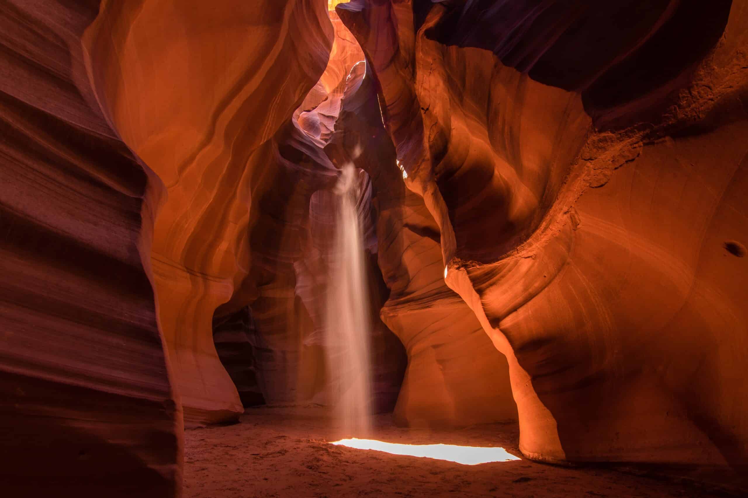 Picture of rocks in Antelope Canyon